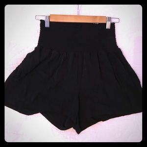 The Easy Smocked Short, The Hatch Collection